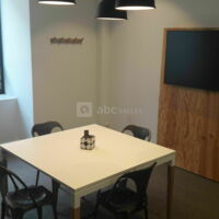 Salle de réunion ( 4 Pers) " OLIVE " au 88 Avenue Charles De Gaulle Neuilly sur Seine