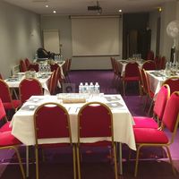 SALLE HERMES EN MODE RESTAURATION