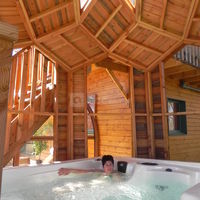 Jacuzzi