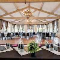 SALLE DES LUSTRES