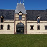 La salle avec son jardin