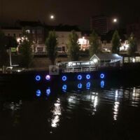 Péniche la nuit