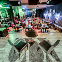 Salle aménagée en version Réception / Cabaret - Vue depuis la scène