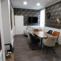 17 Baker Street