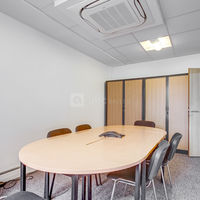 Salle de réunion en format réunion