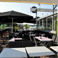 La terrasse latérale