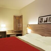 Hôtel Kyriad Paris Est Bois de Vincennes