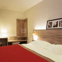 Hôtel Kyriad Paris Est Bois de Vincennes