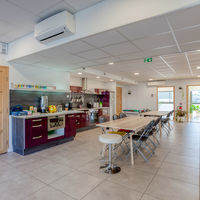 Cuisine aménagée pièce de vie 80 m2