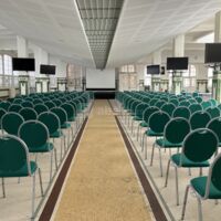 Grande salle - au centre -