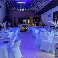 Salle actu avec table