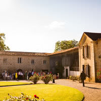 Cour intérieure - Château d'Auros