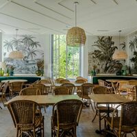 Les Belles Plantes