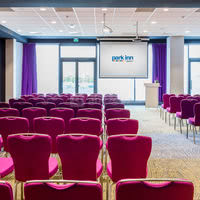 Salle de réunion en format théâtre