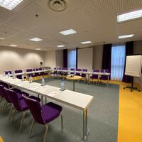 Salle de réunion en format U