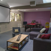 Salle de détente : fléchette, billard, air hockey, cinéma