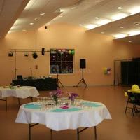 Intérieur de la salle socioculturelle de houx