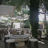 Petit salon en pierre