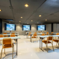 Salle de séminaire disposition école/ classe