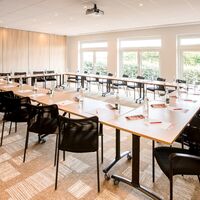 Disposition en pave ou salle de conseil