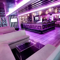 Silver room