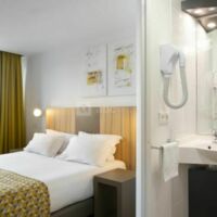 Lodge In Paris