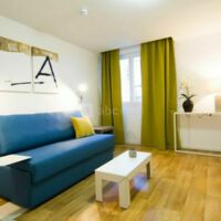 Lodge In Paris