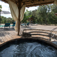 Jacuzzi