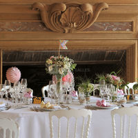 La table des mariés dans le salon Berry