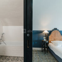 Chambre Deluxe, baignoire et douche