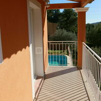 Balcon chambre Lilian vue Piscine mer montage