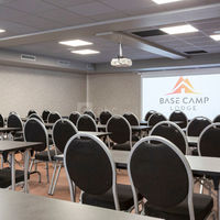 Salle de séminaire en configuration classe