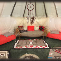Tipi: pour 4 a 5 personnes (lits simples)