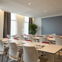 Salle de réunion : disposition en école