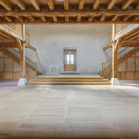 La salle de réception et la piste de danse