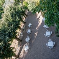 Terrasse a l'arrière du Château de Frétoy