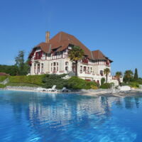 Château et piscines