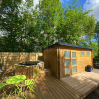 Chalet jacuzzi