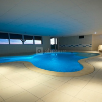 Piscine intérieure