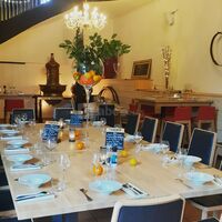 TABLE D'ANNIVERSAIRE 20 PERSONNES DANS LA SALLE DES LUSTRES