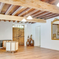 Salon Bar