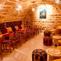 Salle en pierre voûtée