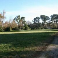 Parc avant du château - parking