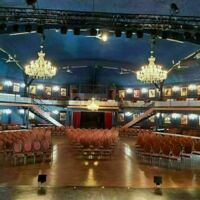Salle de spectacle 89