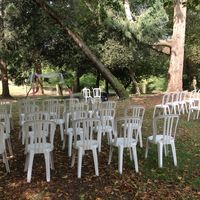 Cérémonie laique à l’ombre des arbres du parc