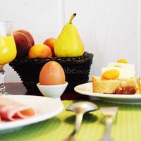 Petit déjeuner sur table