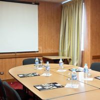 Salle de réunion en pavé