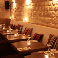 Repas assis