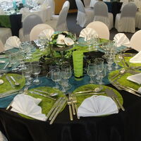 Salle des departs. mise en place mariage