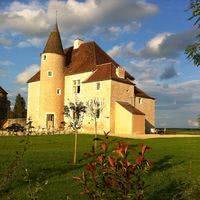 Le Manoir Equivocal